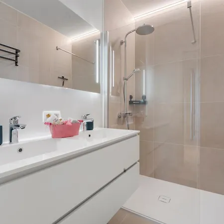 Zephyr - Luxe Penthouse Voor 6 Personen *